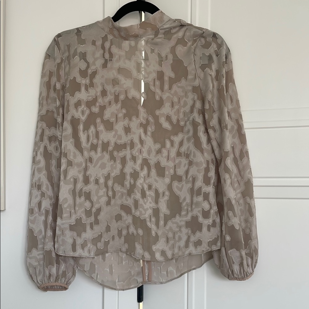 Aritzia Babaton Cream Long Sleeve Mandarin Collar Blouse